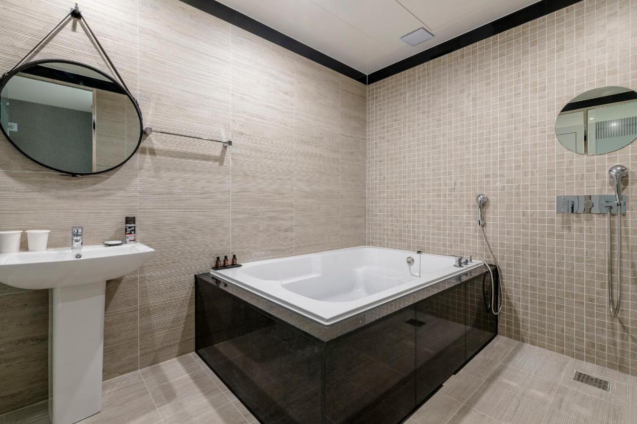 Air Sky Hotel Пусан Екстер'єр фото