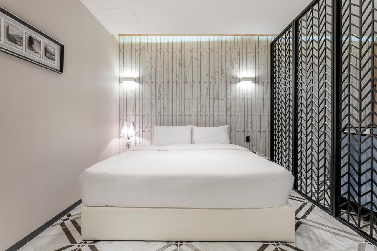 Air Sky Hotel Пусан Екстер'єр фото